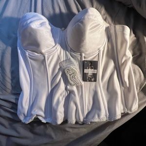 bridal bra.  Strapless white.